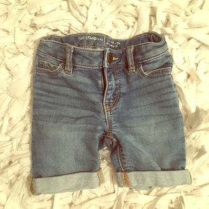 Gap Baby Bermuda Shorts 12-18 months.